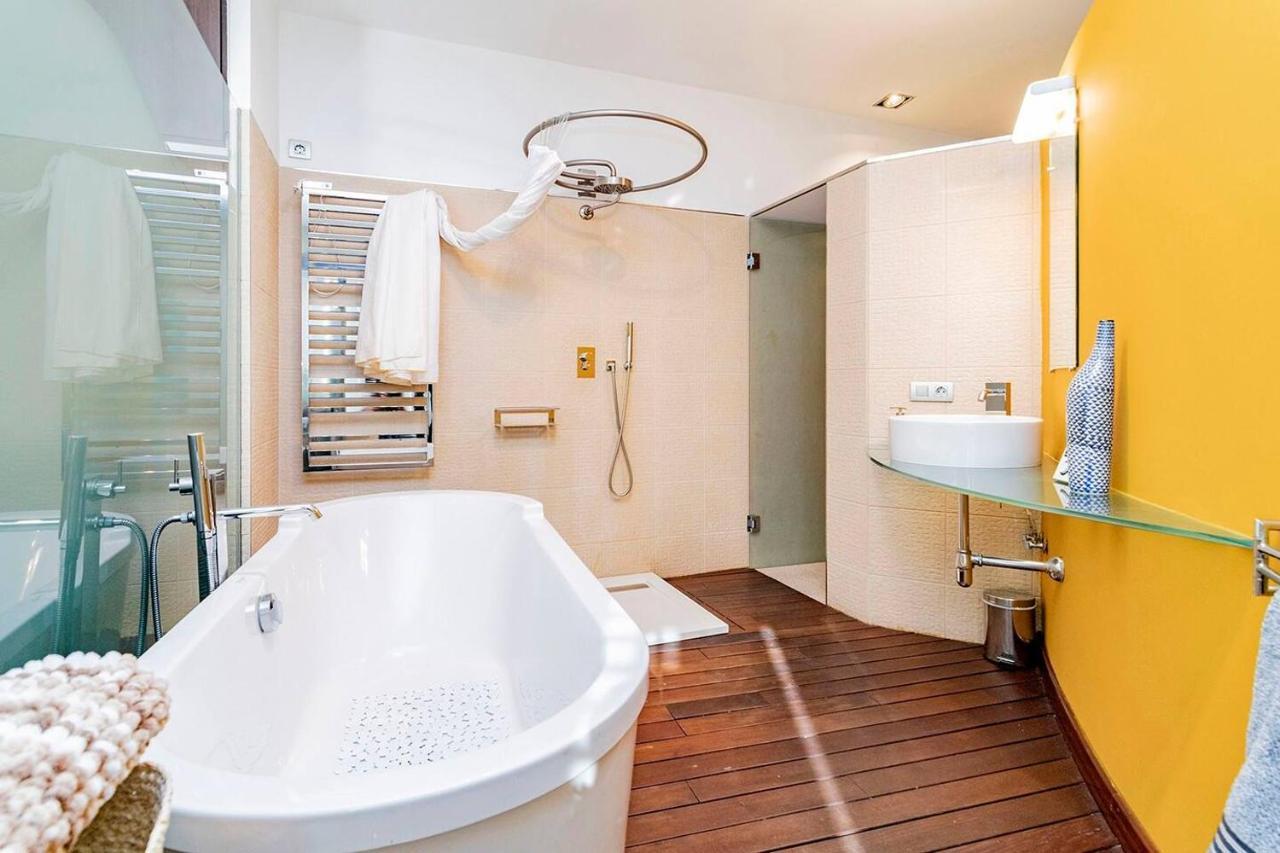 Luxury Apartment In La Latina By Batuecas มาดริด ภายนอก รูปภาพ